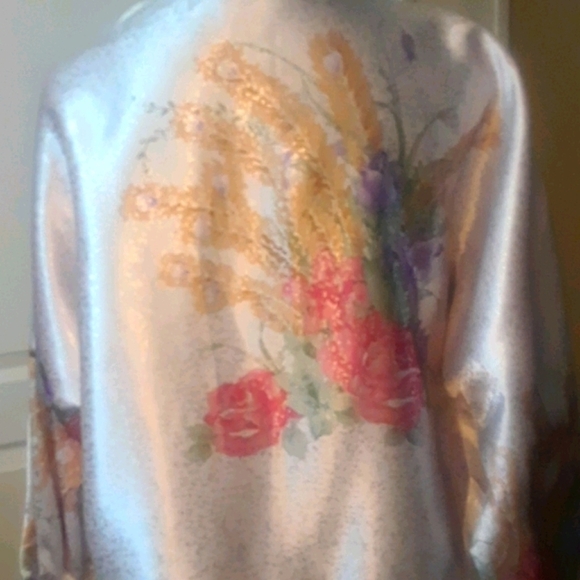 JUST Josephine Reversible Satin Jacket One Size ( S,M,L) - Picture 5 of 11